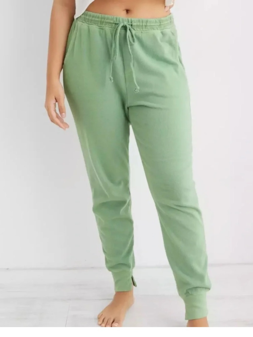 Aerie green sweatpants